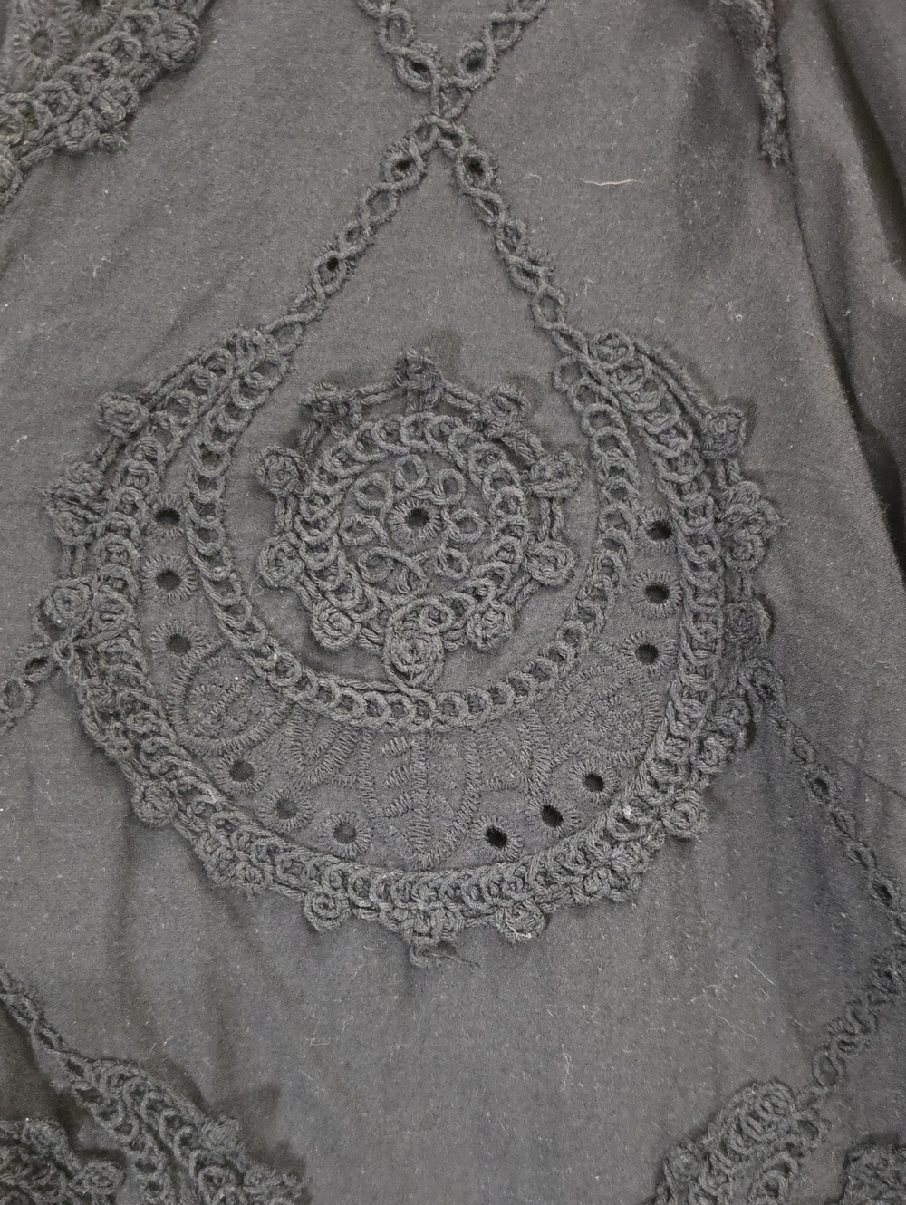 entro Womens Black Embroidered Eyelet Ruffled Short Sleeve Blouse Size L Cotton - Picture 3 of 8